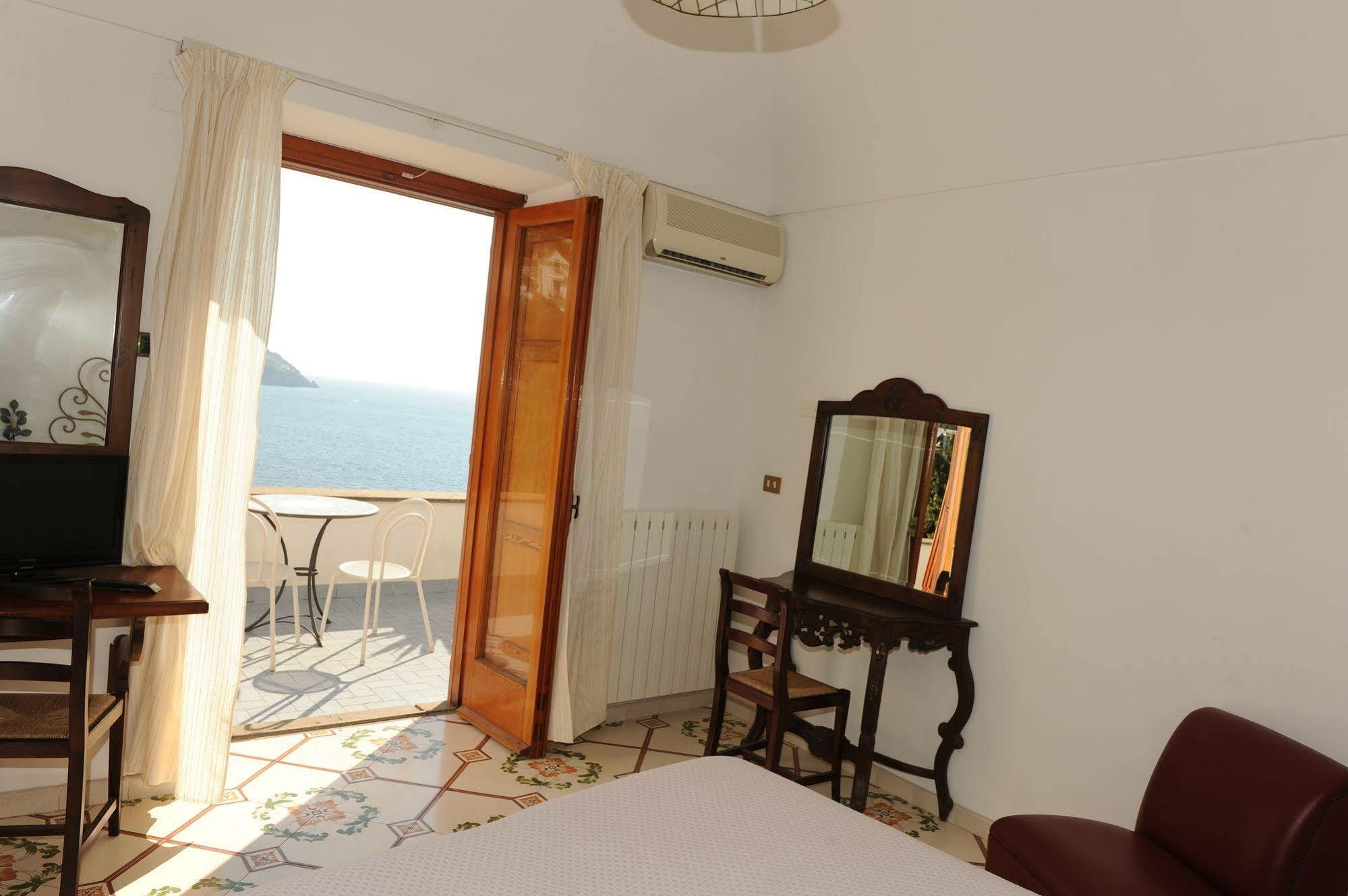 Hotel Dimora Fornillo Позітано Екстер'єр фото